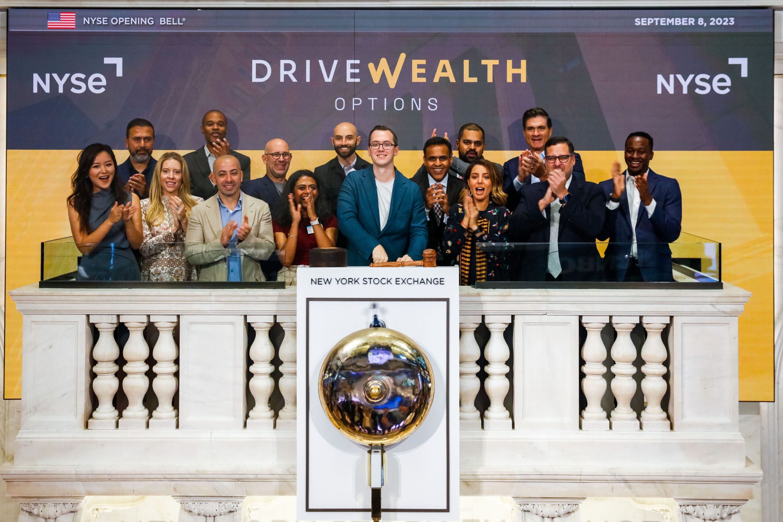 DriveWealth Rings the Opening Bell at NYSE to Celebrate its Launch of Options Trading